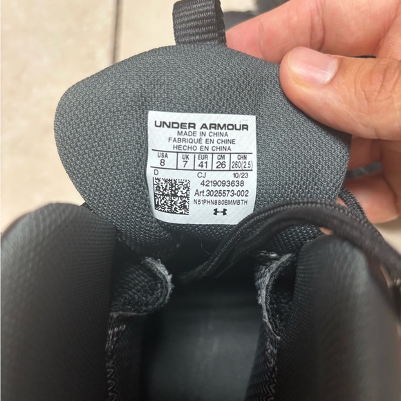 UNDER ARMOUR HOVR Dawn men’s size 8 boots 3025573-002, Black-Black-Jet Gray - Picture 5 of 5